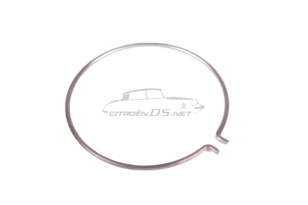 Ball joint gaiter retaining clip